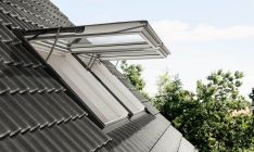 Ηλεκτρικά Παράθυρα Στέγης Άνω Άξονα- VELUX GPU Interga - Φινίρισμα Πολυουρεθάνης + Στεγάνωση