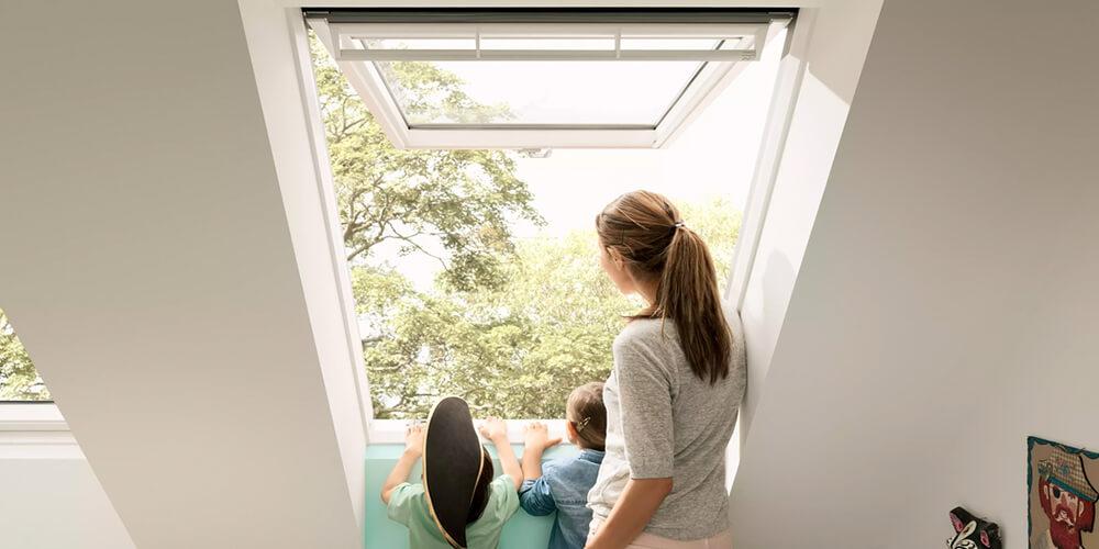 παράθυρο στέγης VELUX GPL 2070 παράθυρο στέγης VELUX GPL 2070